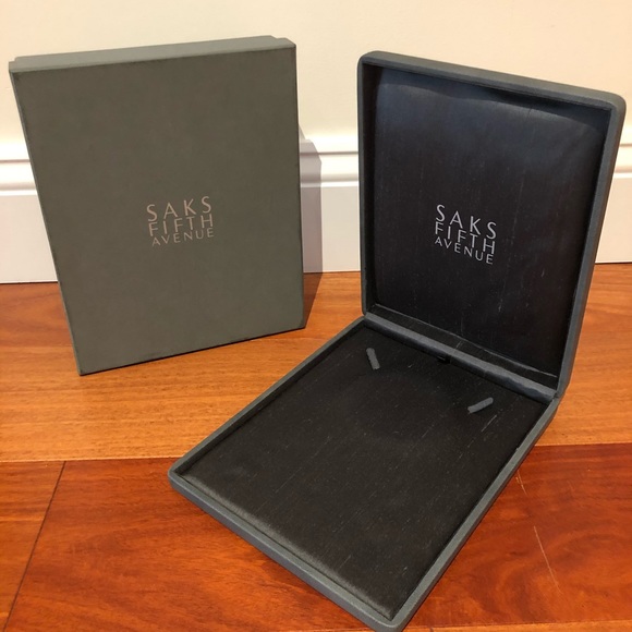saks jewelry box